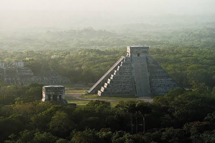 Chichen Itza by Airplane from Cancun